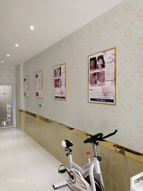 16008215848053d5.jpg